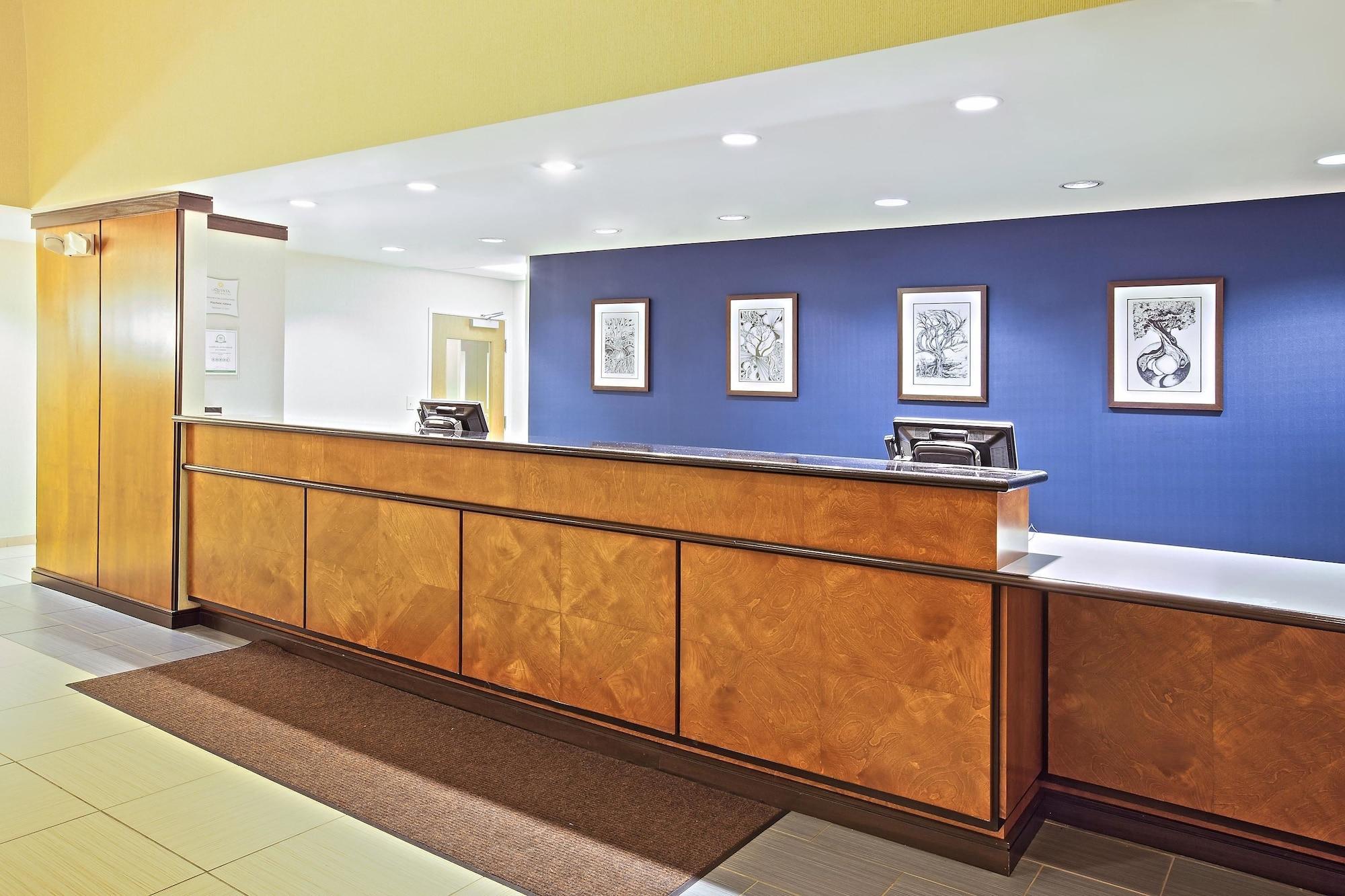 La Quinta By Wyndham Indianapolis Airport Plainfield Hotel Eksteriør billede