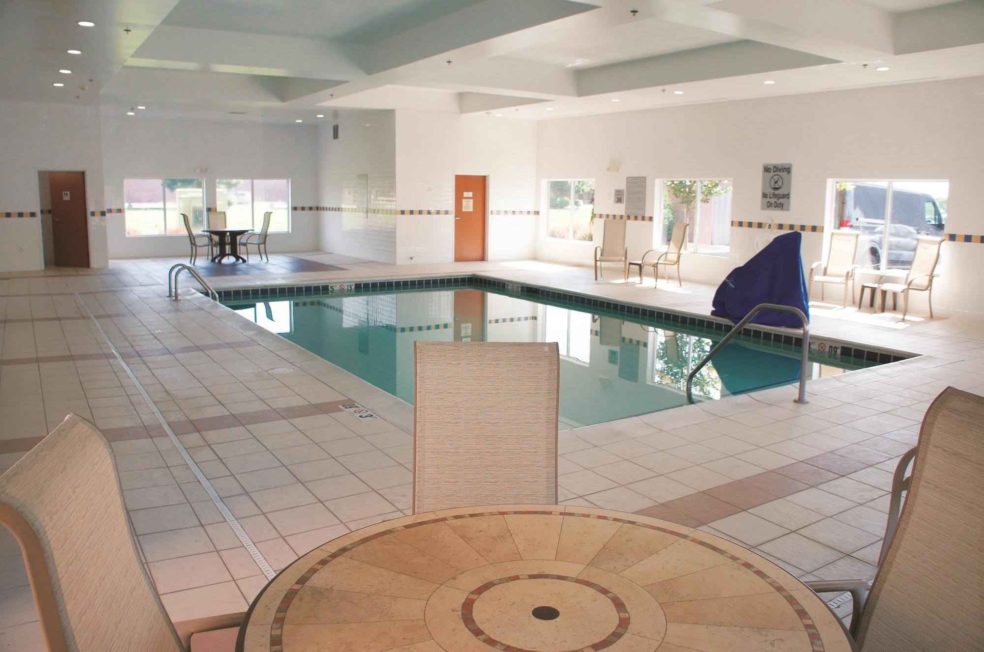 La Quinta By Wyndham Indianapolis Airport Plainfield Hotel Eksteriør billede